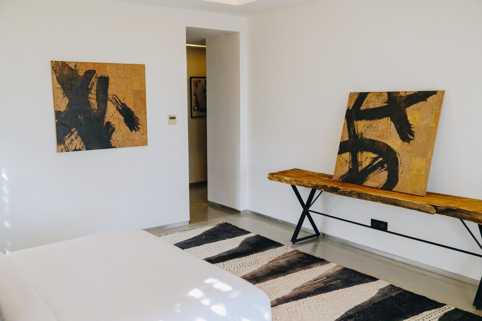 THE ORIGINN DISTINCTION 4